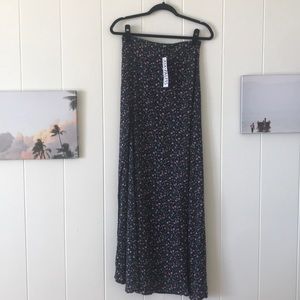 XIX Palms floral skirt with side slit